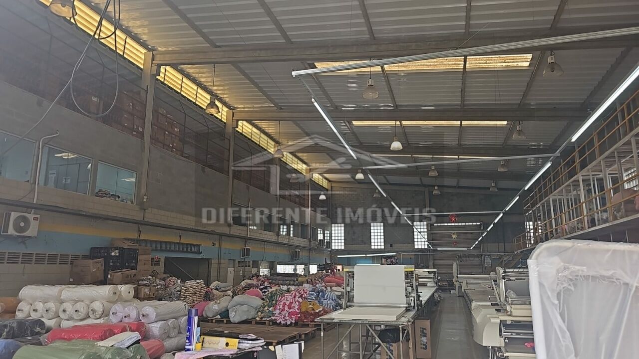 Galpão para Venda - Vila Santana