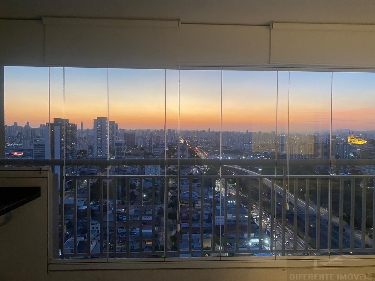 Apartamento para Venda - Chácara Seis de Outubro