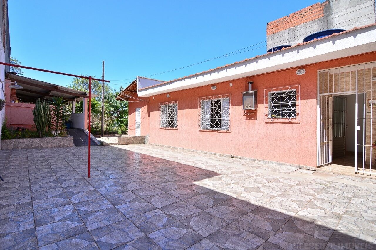 Casa Térrea para Venda - Parque Peruche