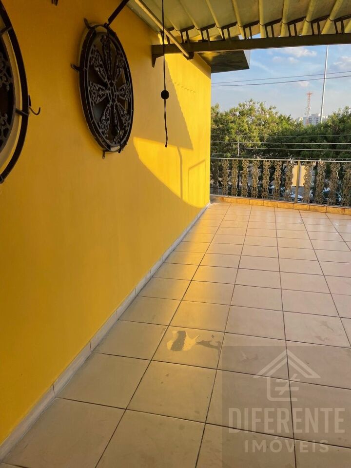 Casa Assobradada para Venda - Jardim Santa Maria