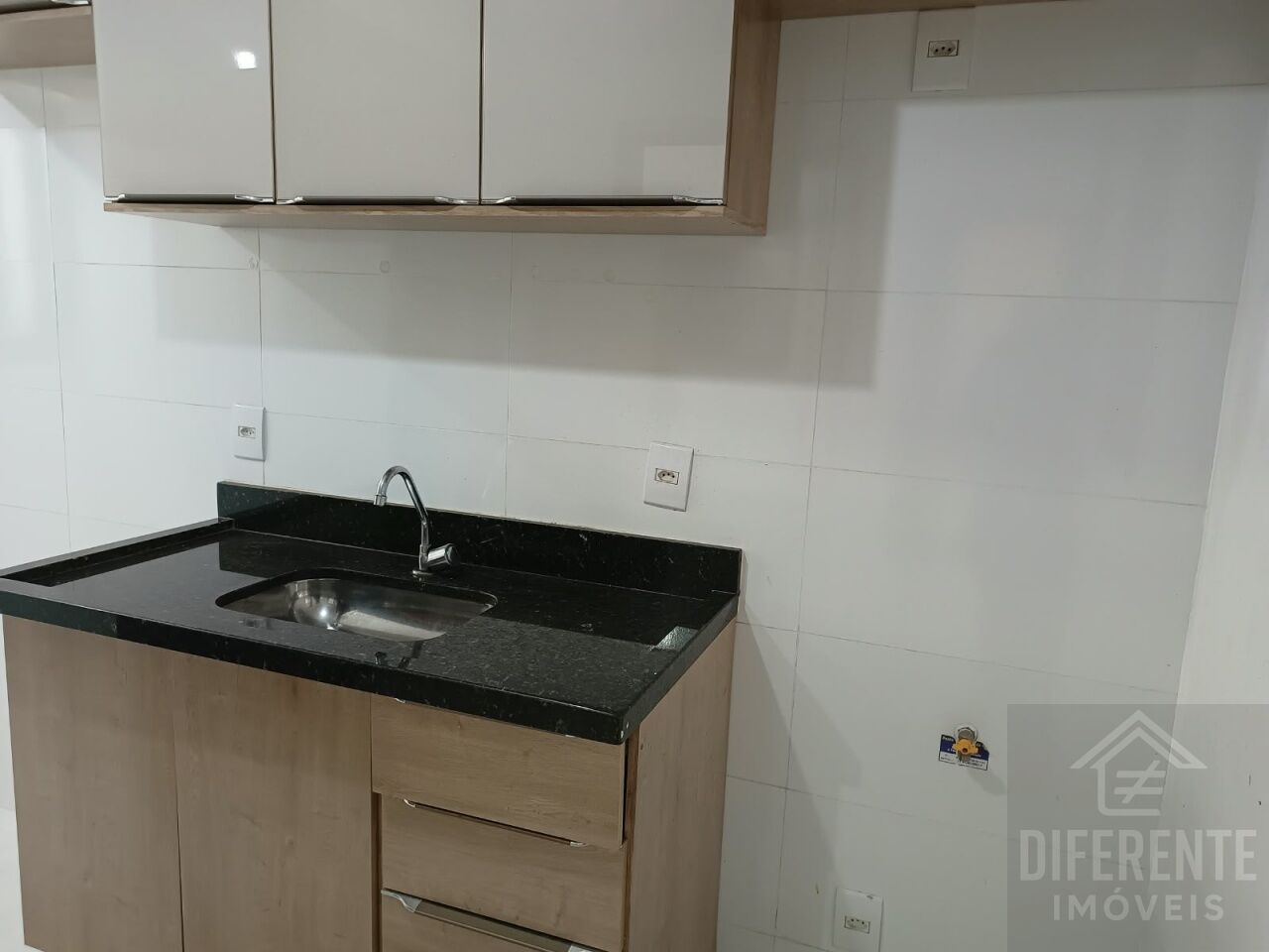 Apartamento para Venda - Vila Invernada