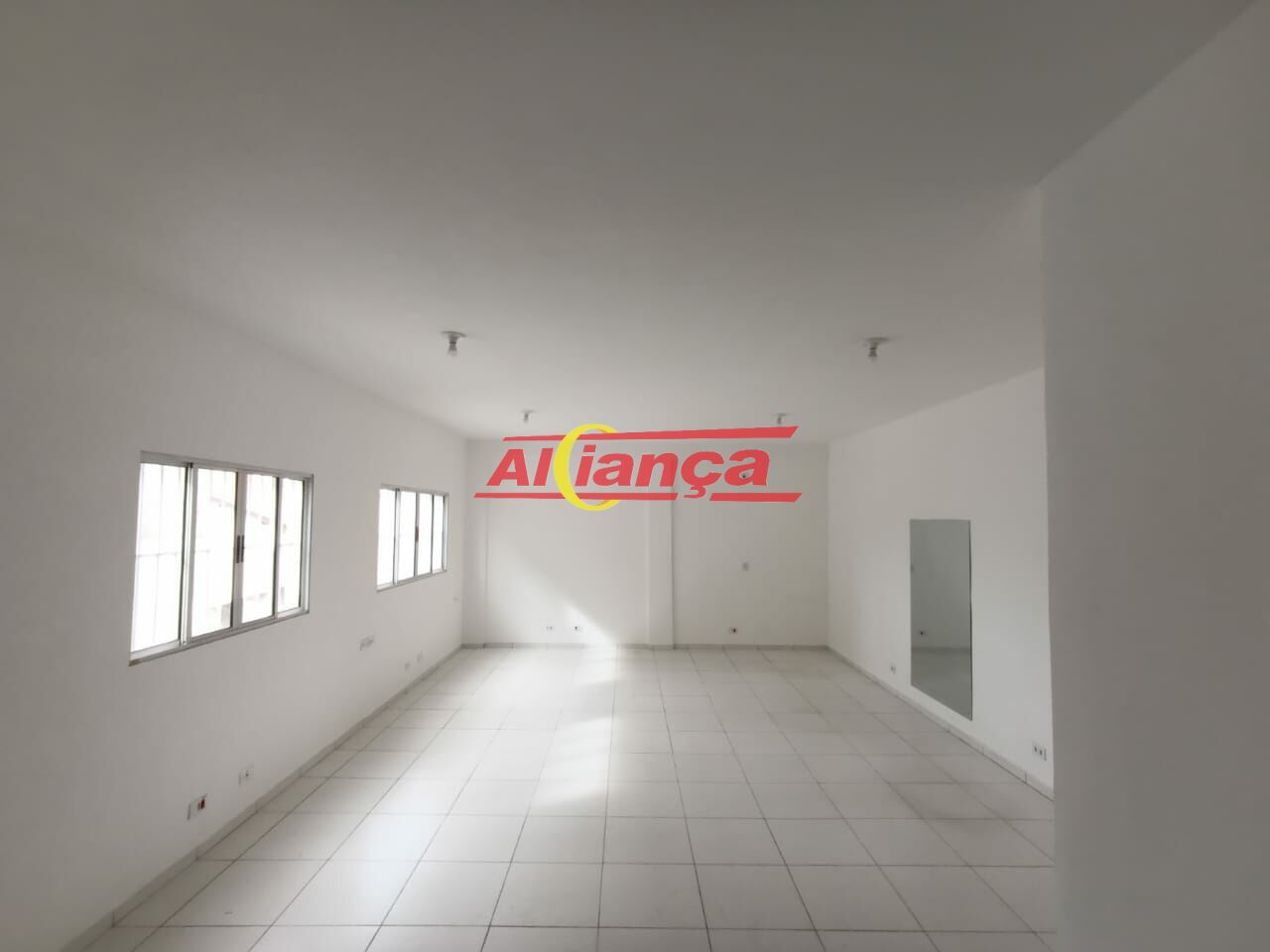 Foto 1 de Comercial, para Locação, em Parque Renato Maia, Guarulhos - Ref AI22098
