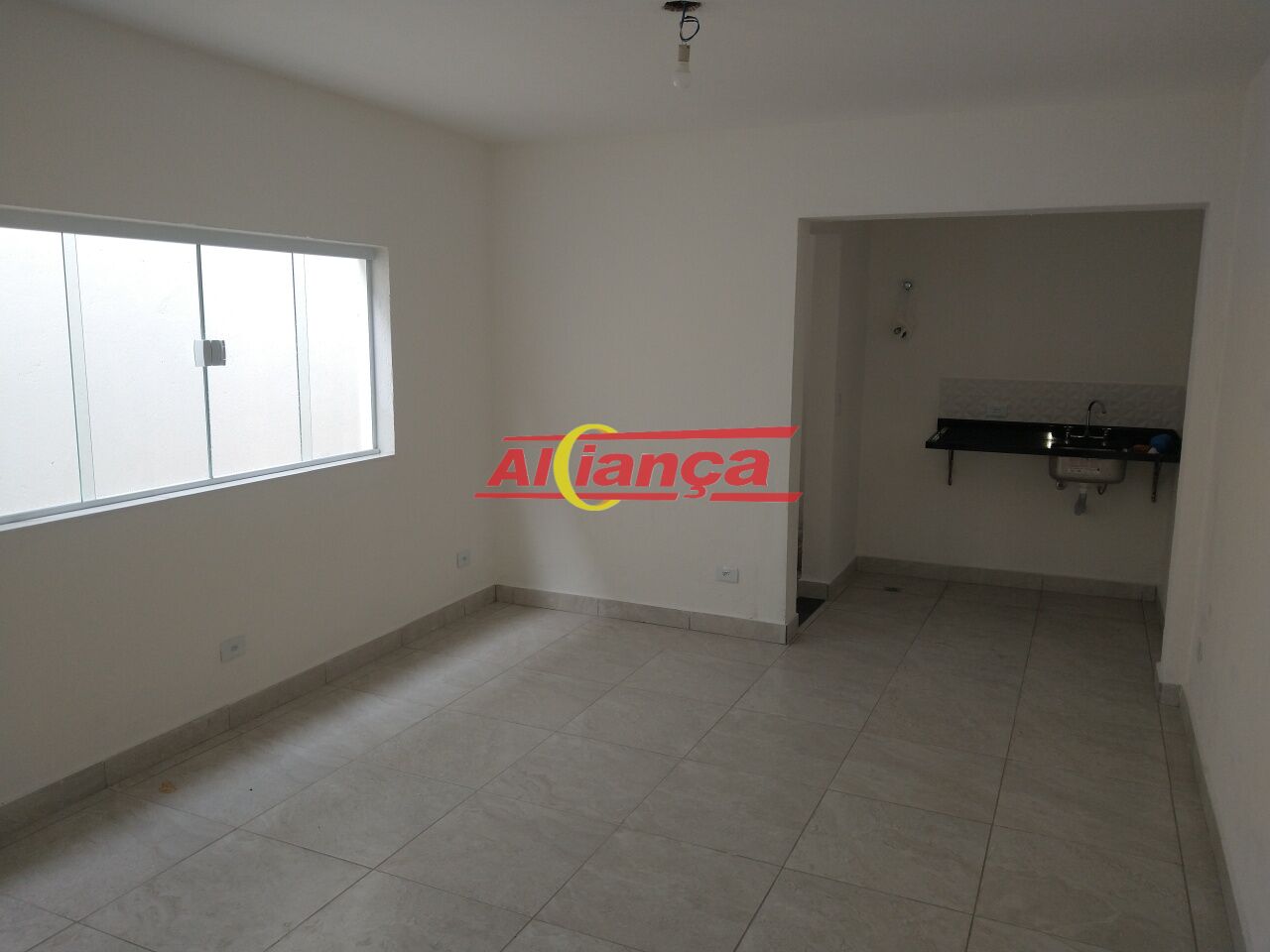 Foto 1 de Comercial, para Locação, em Cocaia, Guarulhos - Ref AI27791