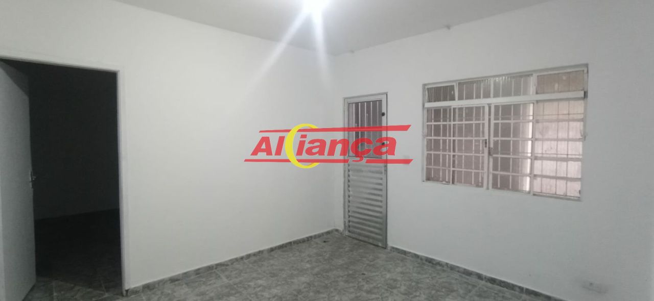 Foto 1 de Casa, para Locação, em Cocaia, Guarulhos - Ref AI3120