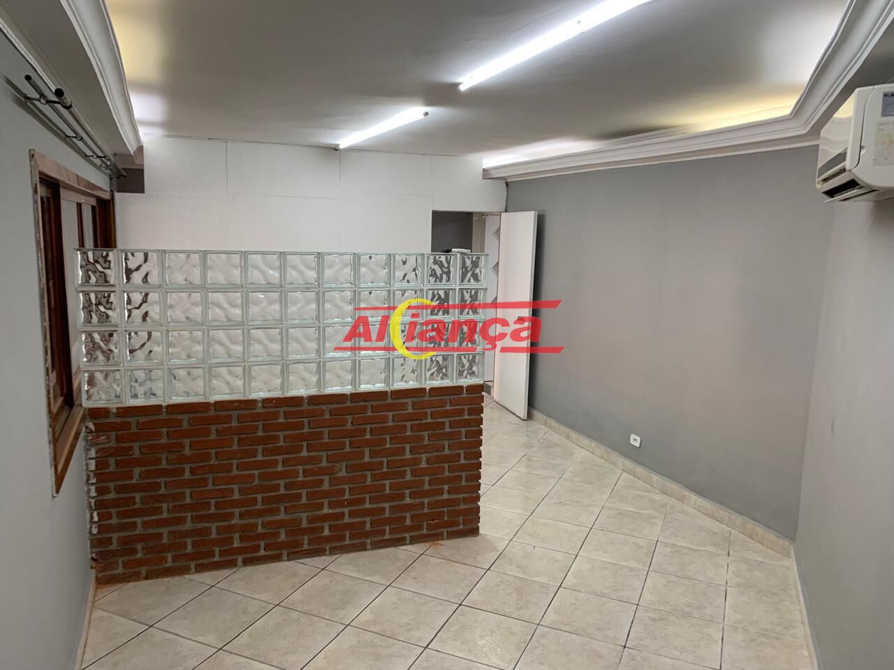 Foto 1 de Casa, para Locação, em Jardim Presidente Dutra, Guarulhos - Ref AI40295