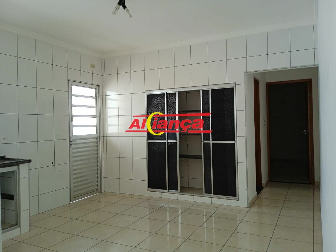 Foto 1 de Casa, para Venda, em Vila Adelaide Perella, Guarulhos - Ref AI41717