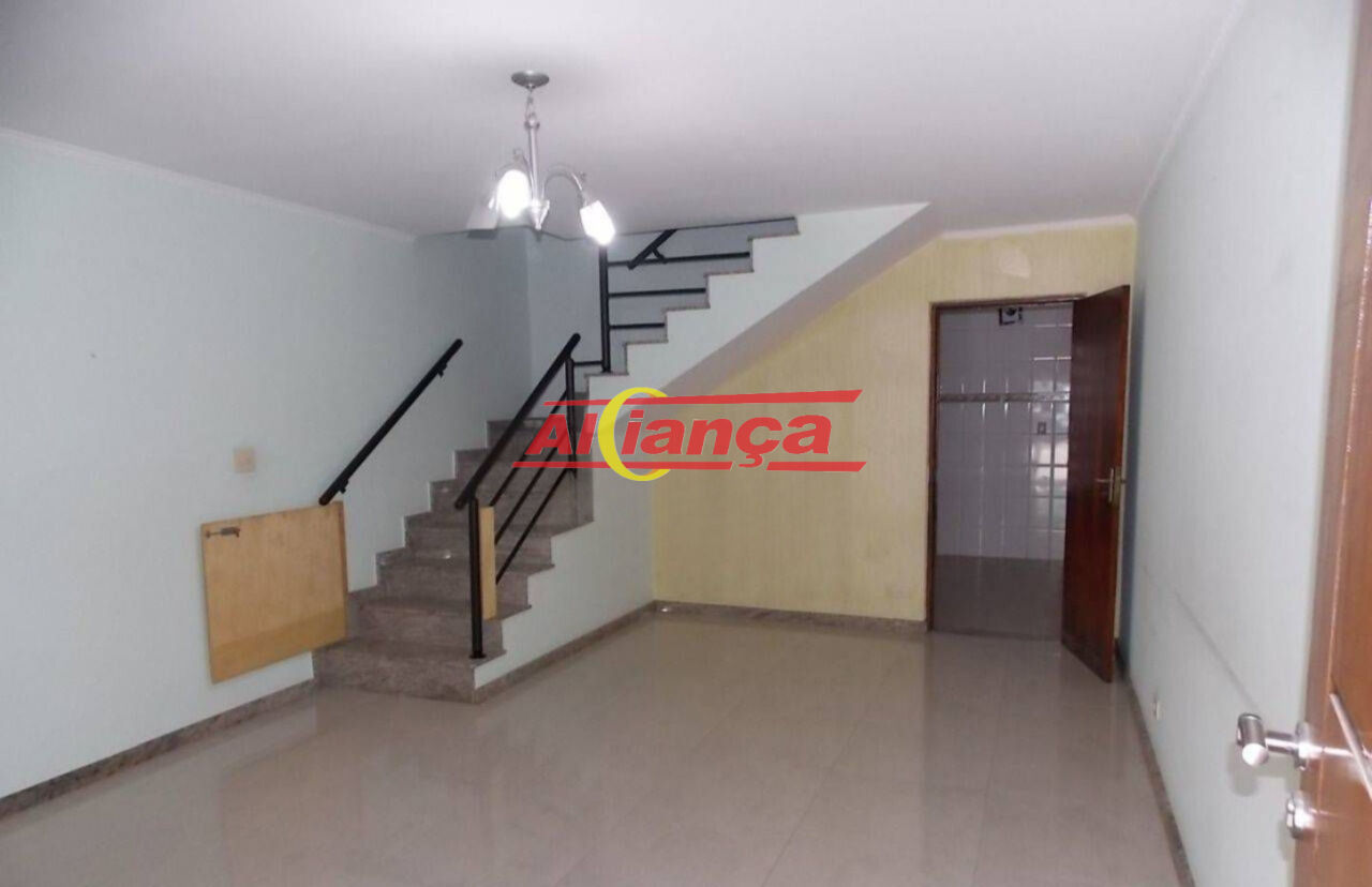 Foto 1 de Casa, para Venda, em Jardim Santa Bárbara, Guarulhos - Ref AI42753