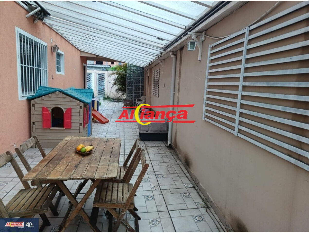 Foto 1 de Casa, para Venda, em Jardim Las Vegas, Guarulhos - Ref AI43305