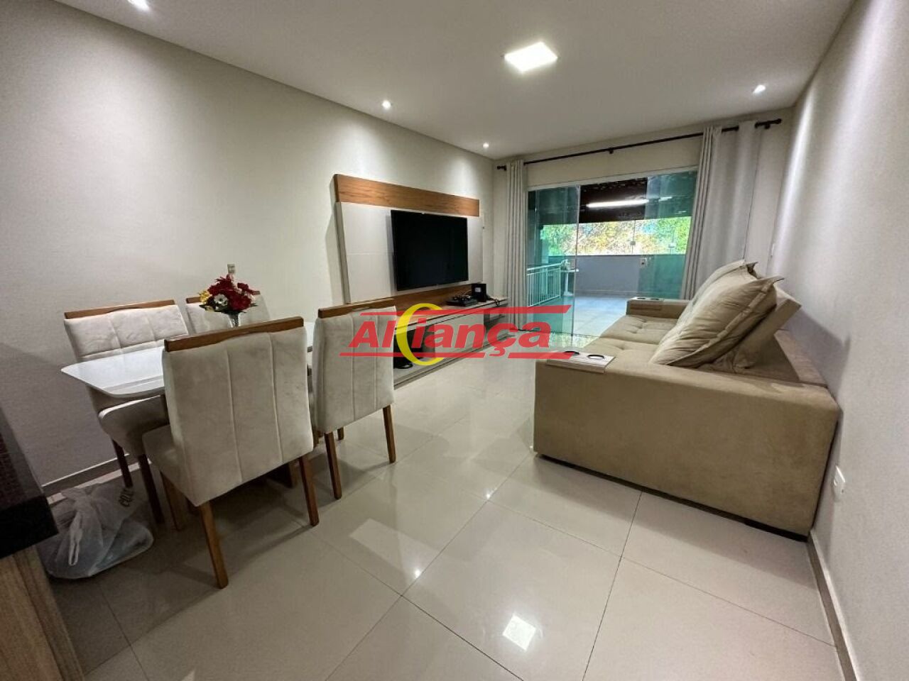 Foto 1 de Casa, para Venda, em Jardim Rosana, Guarulhos - Ref AI43739