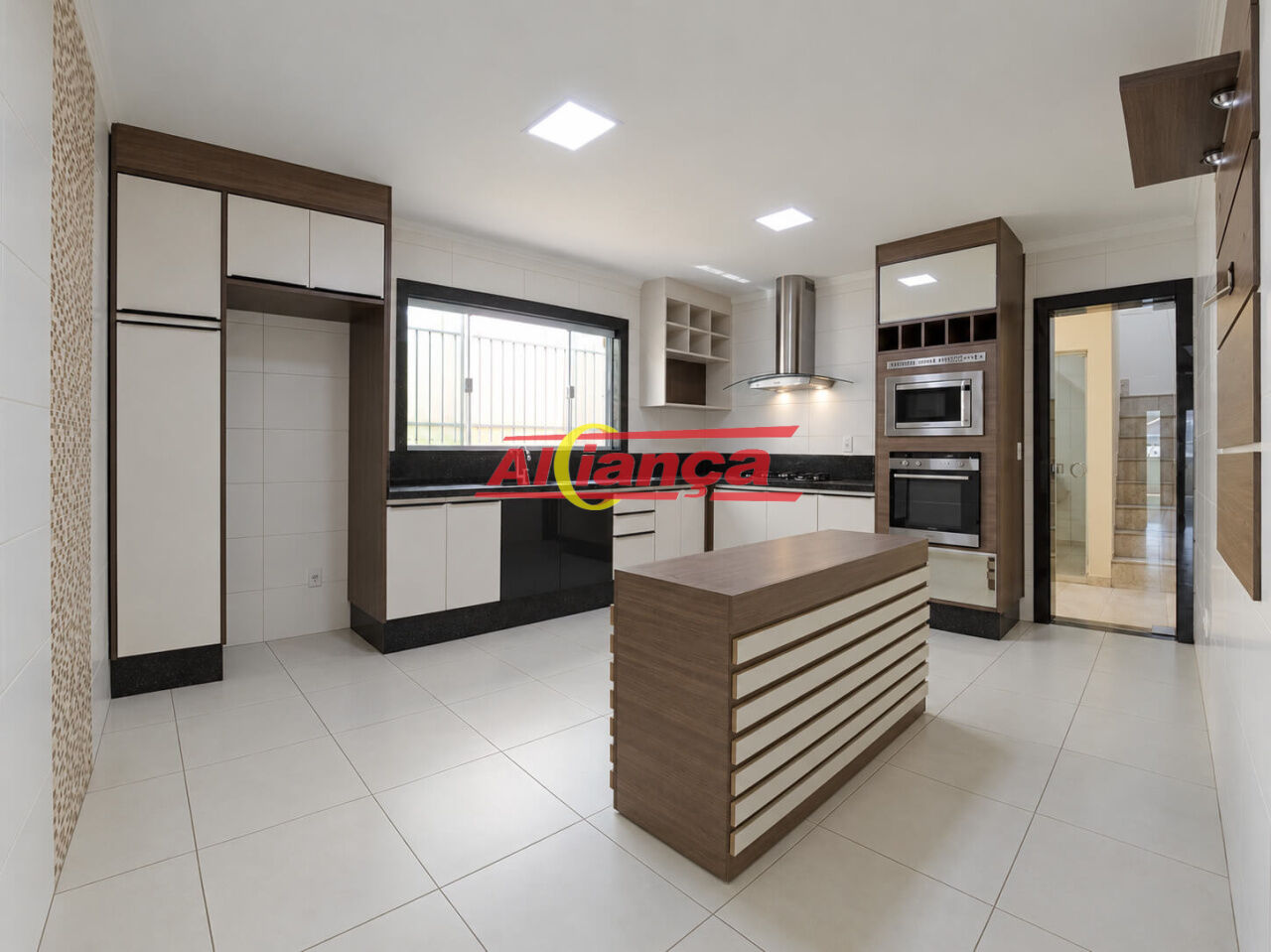 Foto 1 de Casa, para Venda, em Jardim Divinolândia, Guarulhos - Ref AI44010