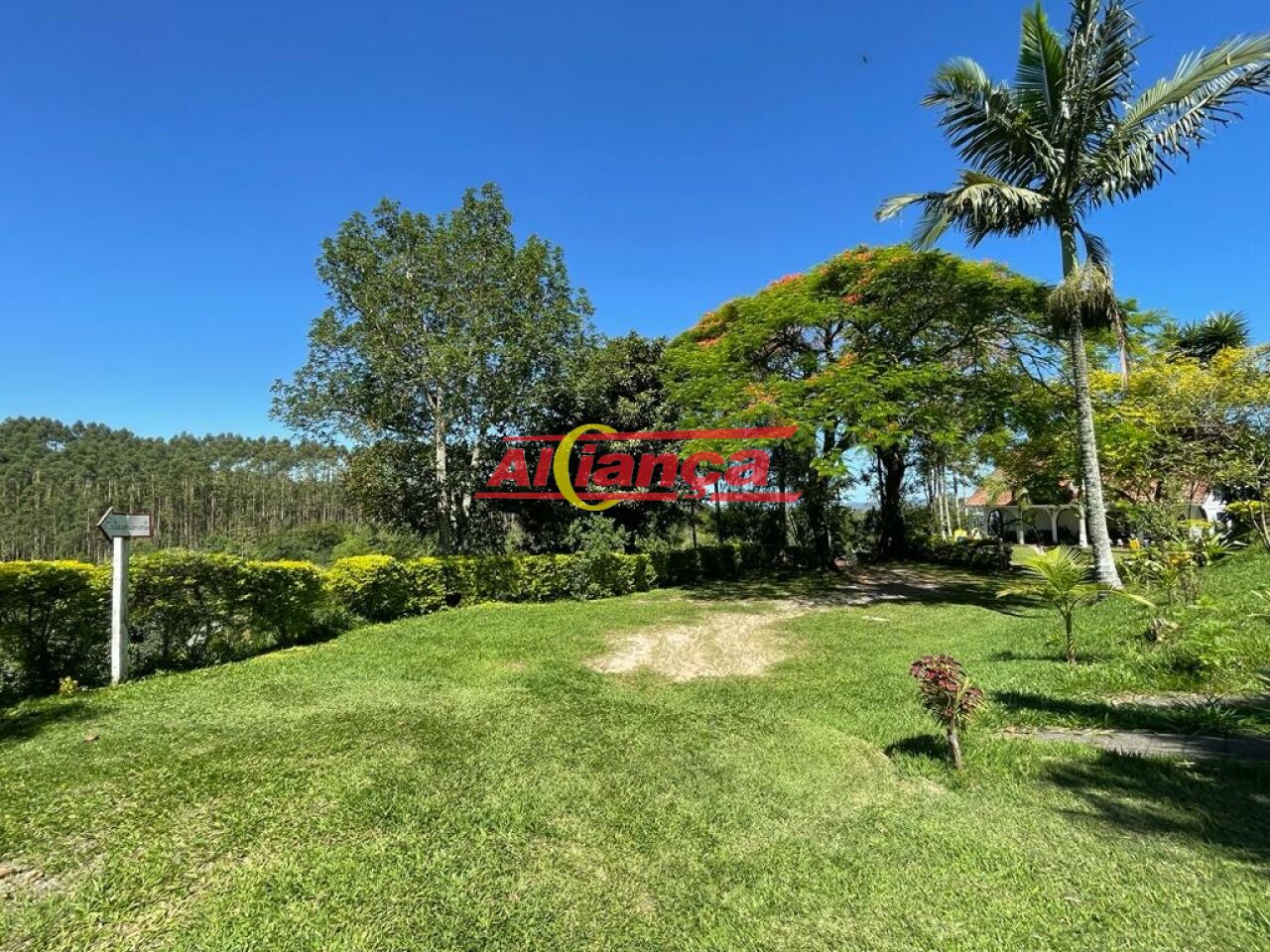 Foto 1 de Casa, para Venda, em Chácaras Copaco, Arujá - Ref AI44372