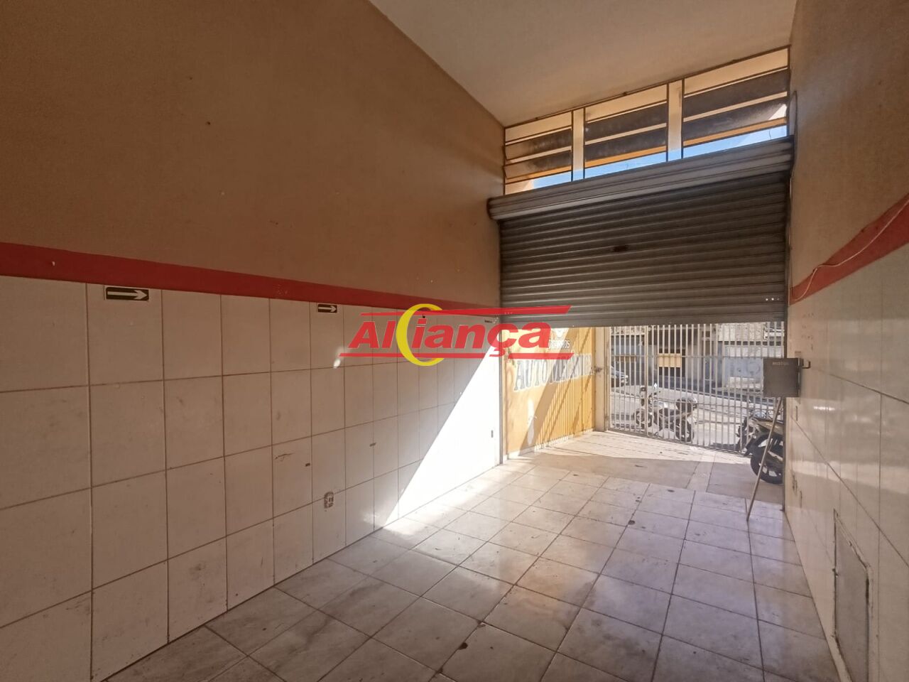 Foto 1 de Comercial, para Locação, em Jardim Bela Vista, Guarulhos - Ref AI45233