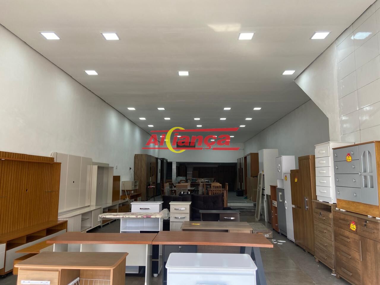 Foto 1 de Comercial, para Locação, em Cocaia, Guarulhos - Ref AI50838