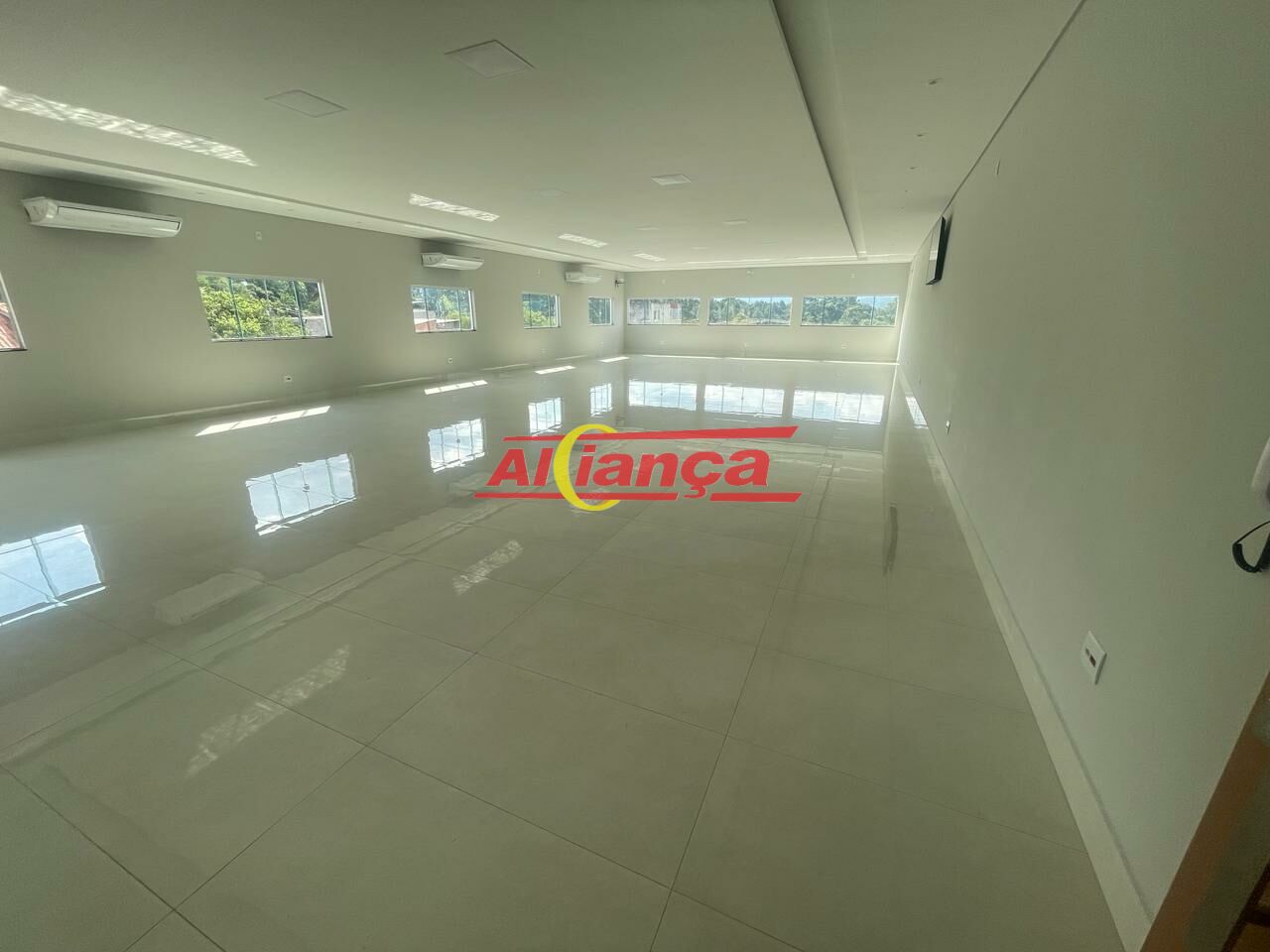 Foto 1 de Comercial, para Locação, em Cidade Jardim Cumbica, Guarulhos - Ref AI50917