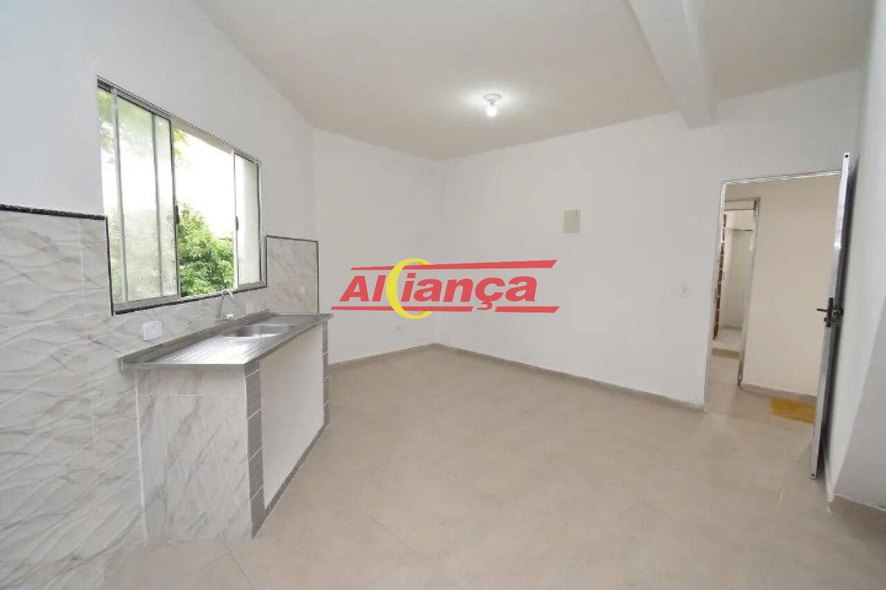 Foto 1 de Casa, para Locação, em Jardim Presidente Dutra, Guarulhos - Ref AI51170