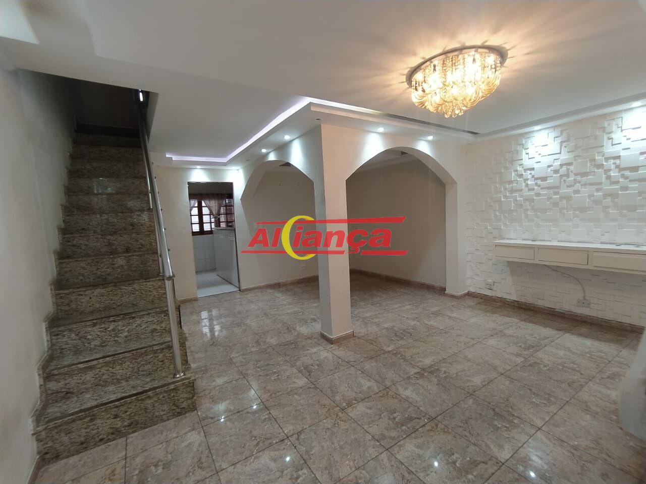 Foto 1 de Casa, para Locação, em Vila Itapegica, Guarulhos - Ref AI52813