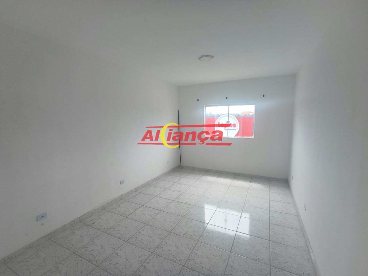 Foto 1 de Comercial, para Locação, em Jardim Presidente Dutra, Guarulhos - Ref AI53155