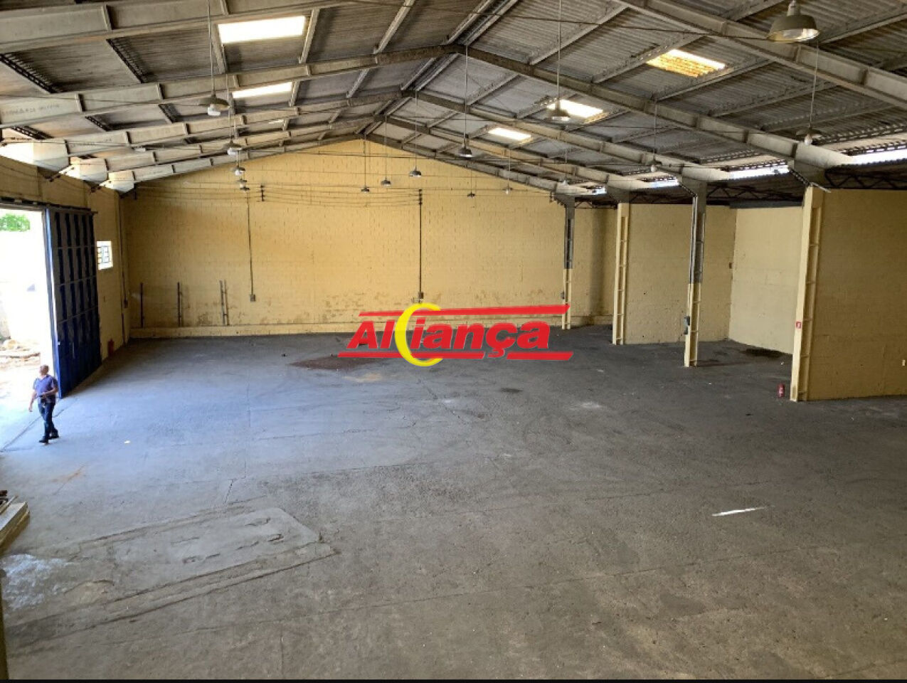 Foto 1 de Comercial, para Venda, em Água Chata, Guarulhos - Ref AI53420