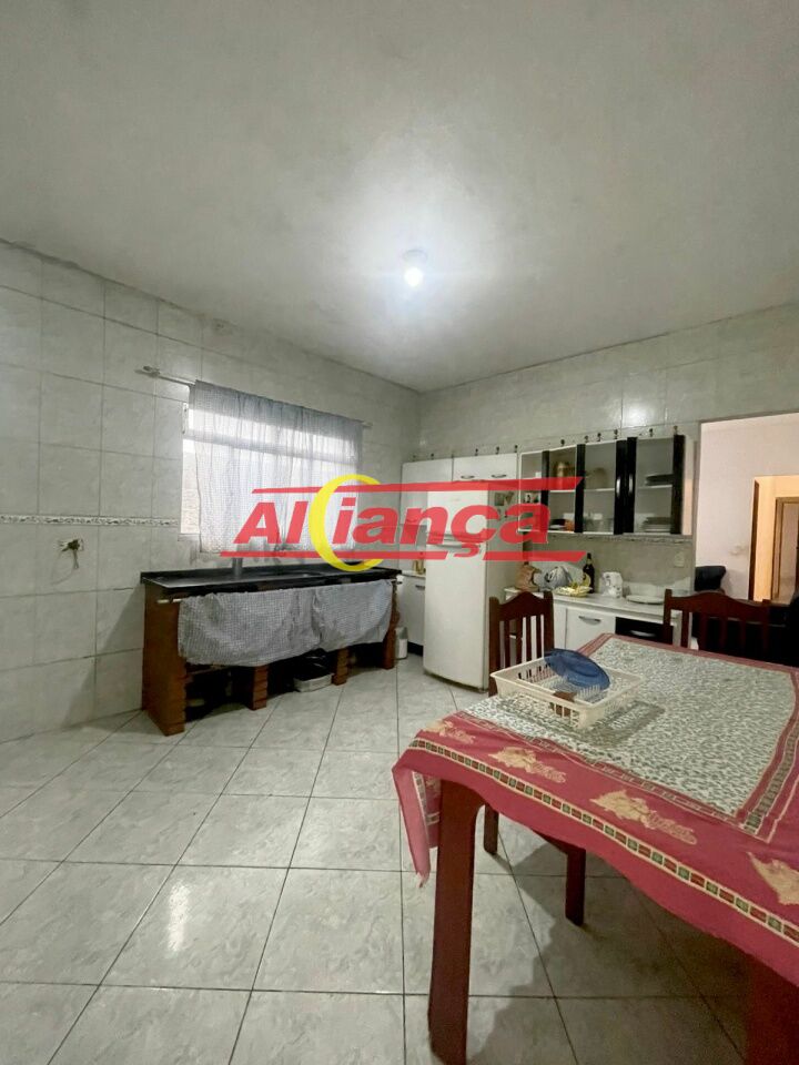 Foto 1 de Casa, para Venda, em Vila Itapoan, Guarulhos - Ref AI54073