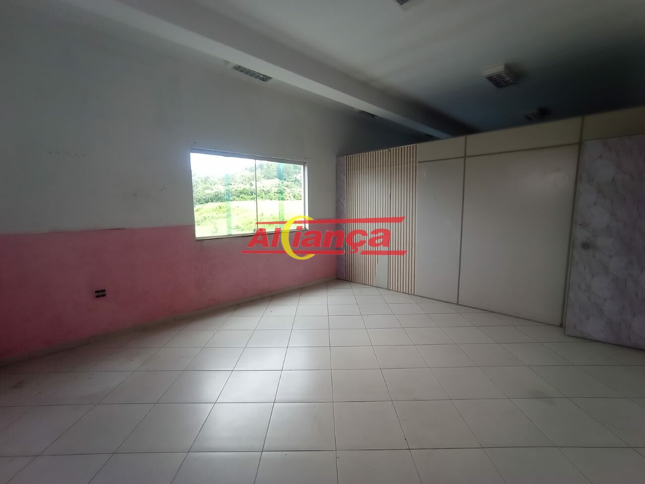 Foto 1 de Comercial, para Locação, em Jardim Valéria, Guarulhos - Ref AI54325