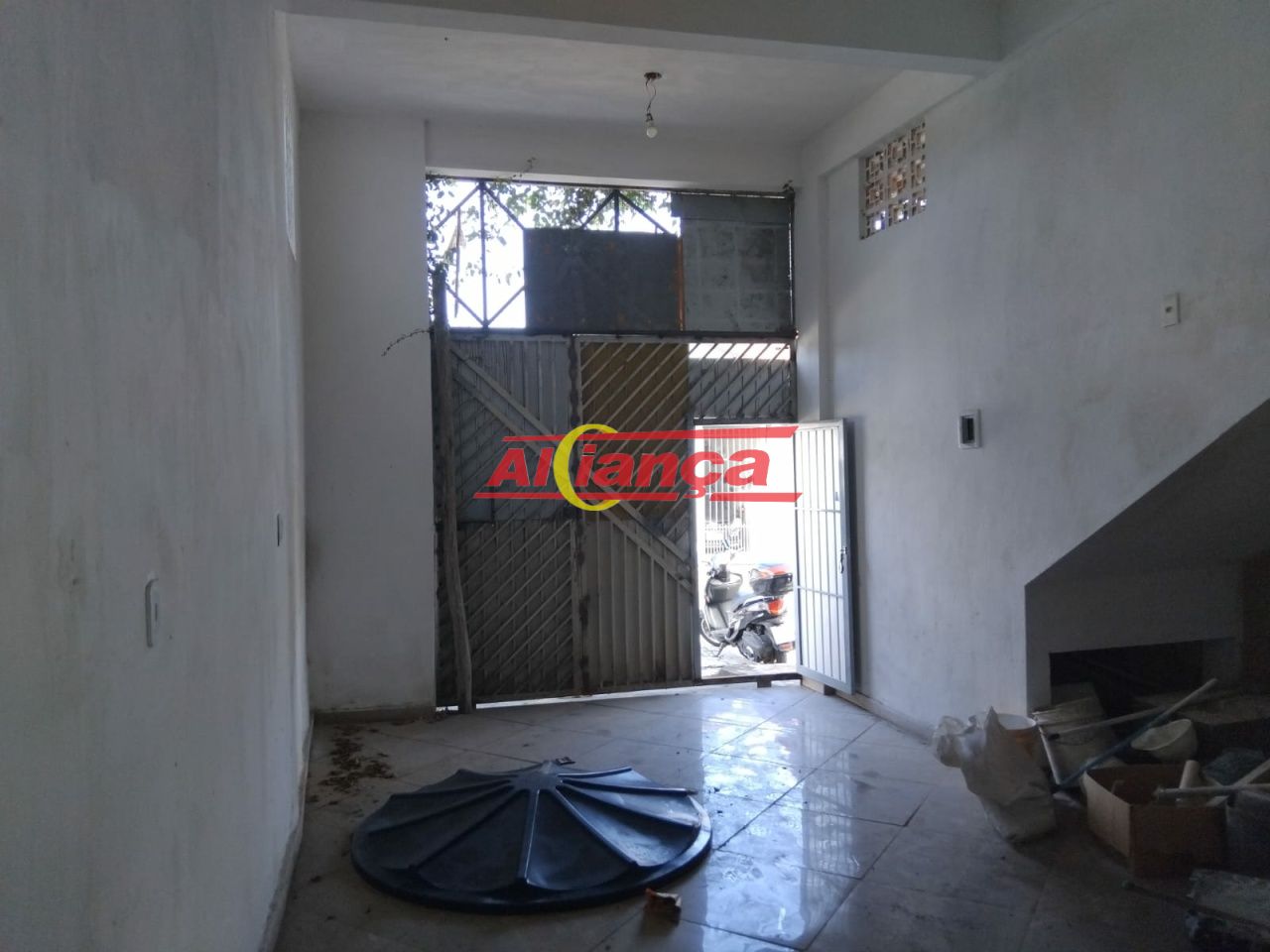 Foto 1 de Comercial, para Locação, em Jardim Presidente Dutra, Guarulhos - Ref AI55347