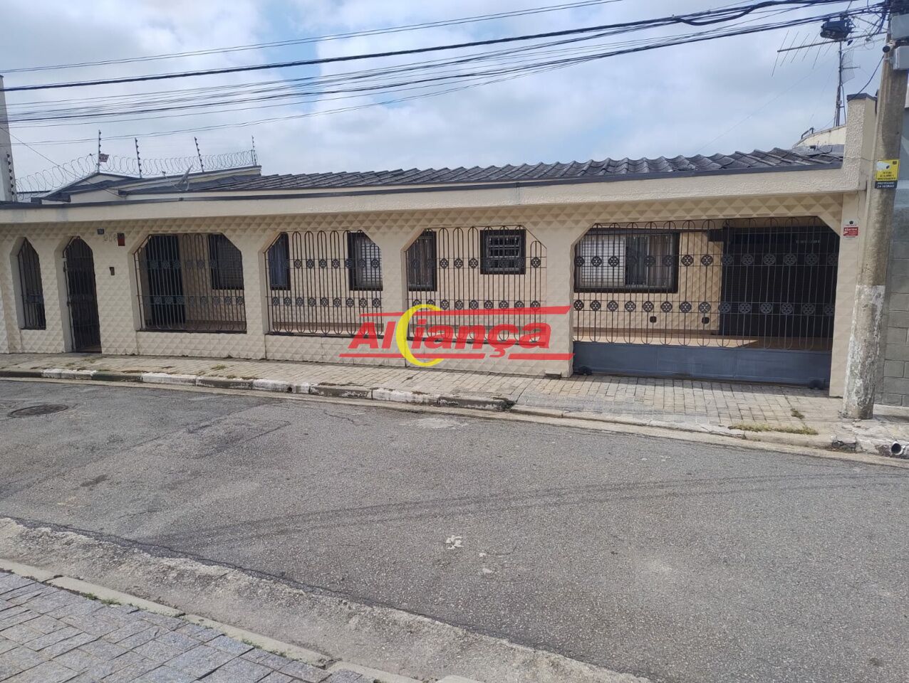 Foto 1 de Casa, para Venda, em Vila Galvão, Guarulhos - Ref AI56219