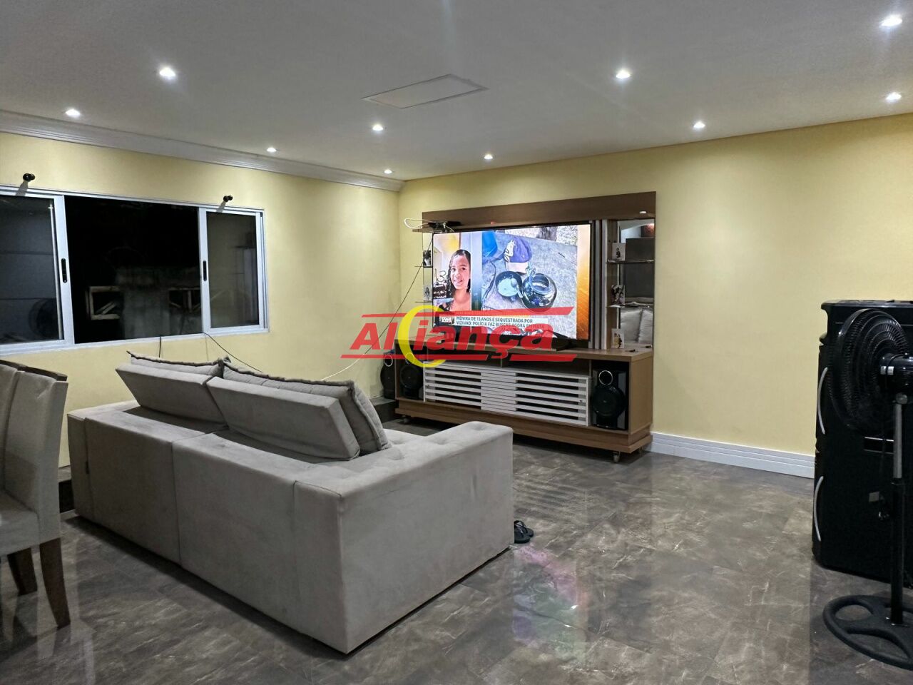 Foto 1 de Casa, para Venda, em Vila Capitão Rabelo, Guarulhos - Ref AI56699
