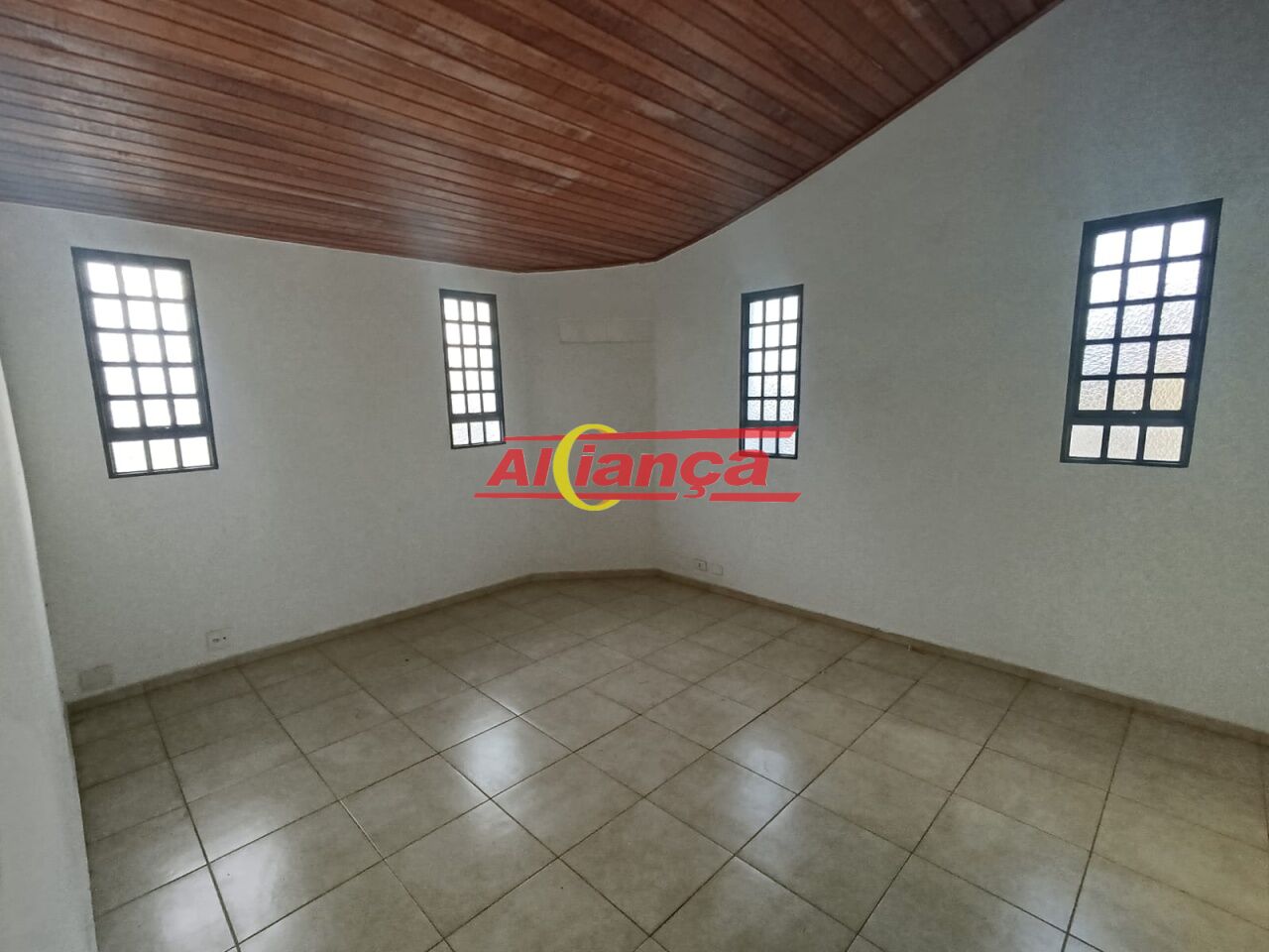 Foto 1 de Casa, para Locação, em Vila Barros, Guarulhos - Ref AI56739