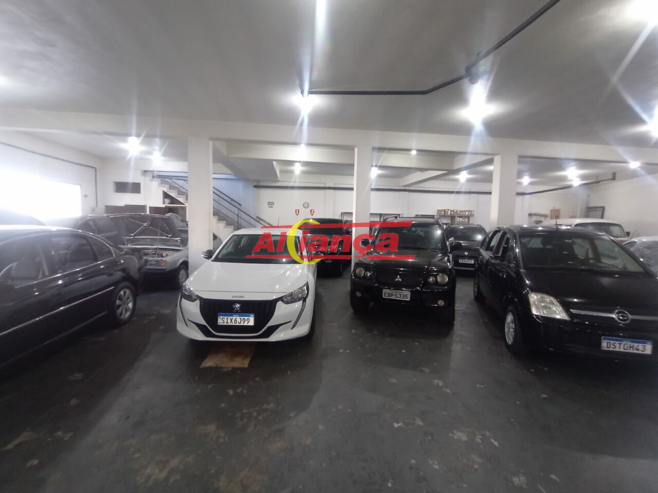 Foto 1 de Comercial, para Locação, em Jardim Santa Mena, Guarulhos - Ref AI57979