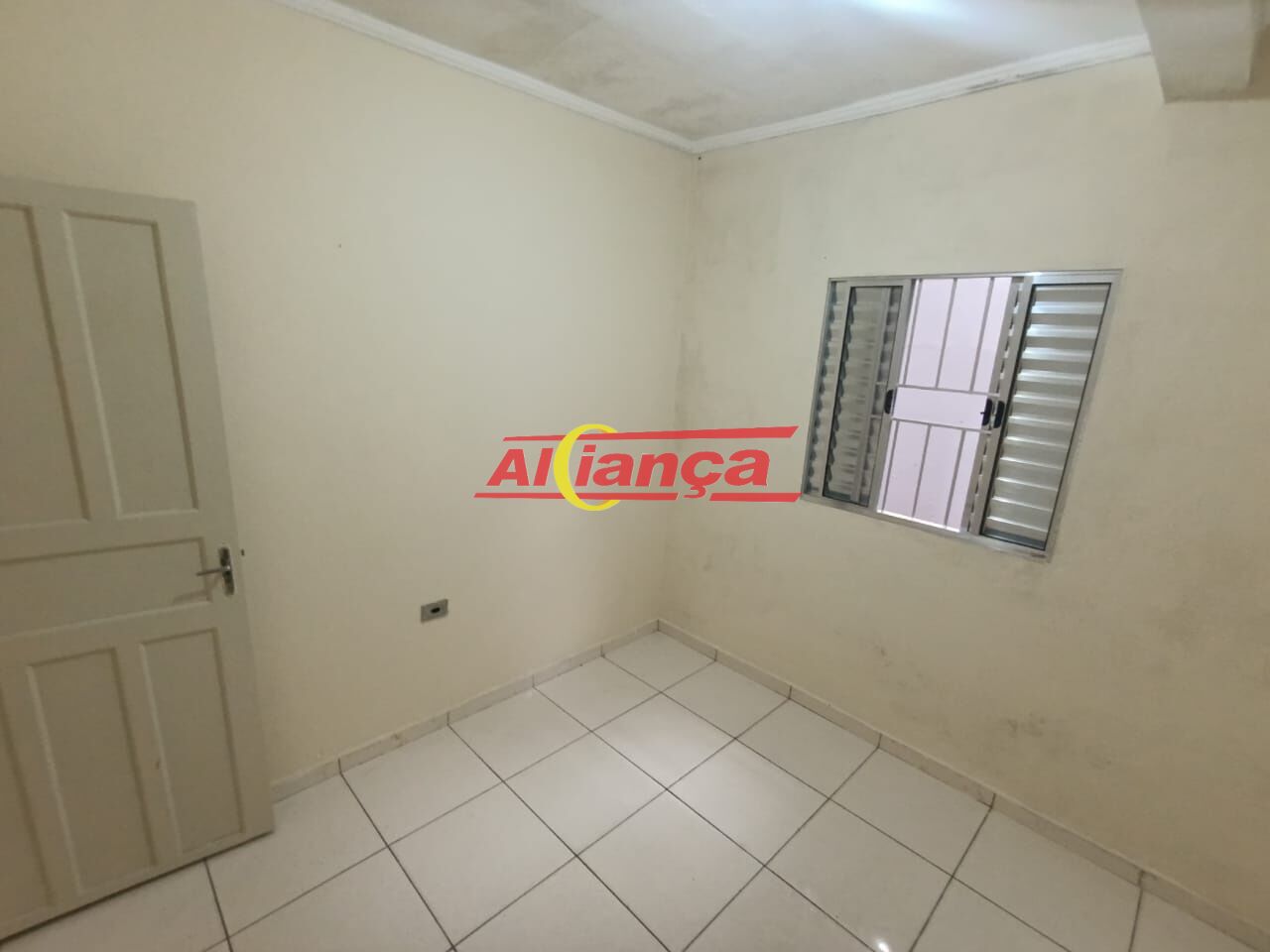 Foto 1 de Casa, para Locação, em Jardim Presidente Dutra, Guarulhos - Ref AI58035
