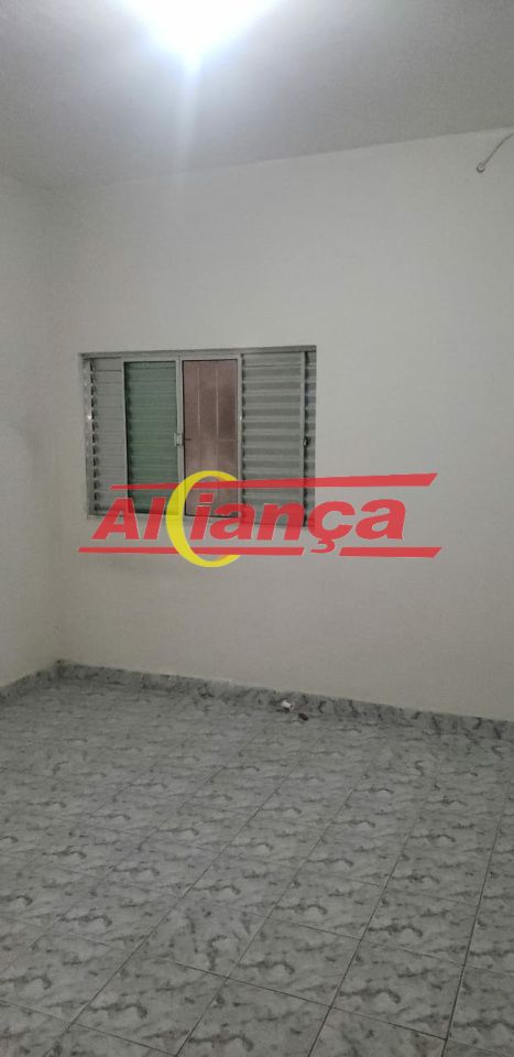 Foto 1 de Casa, para Locação, em Taboão, Guarulhos - Ref AI58305