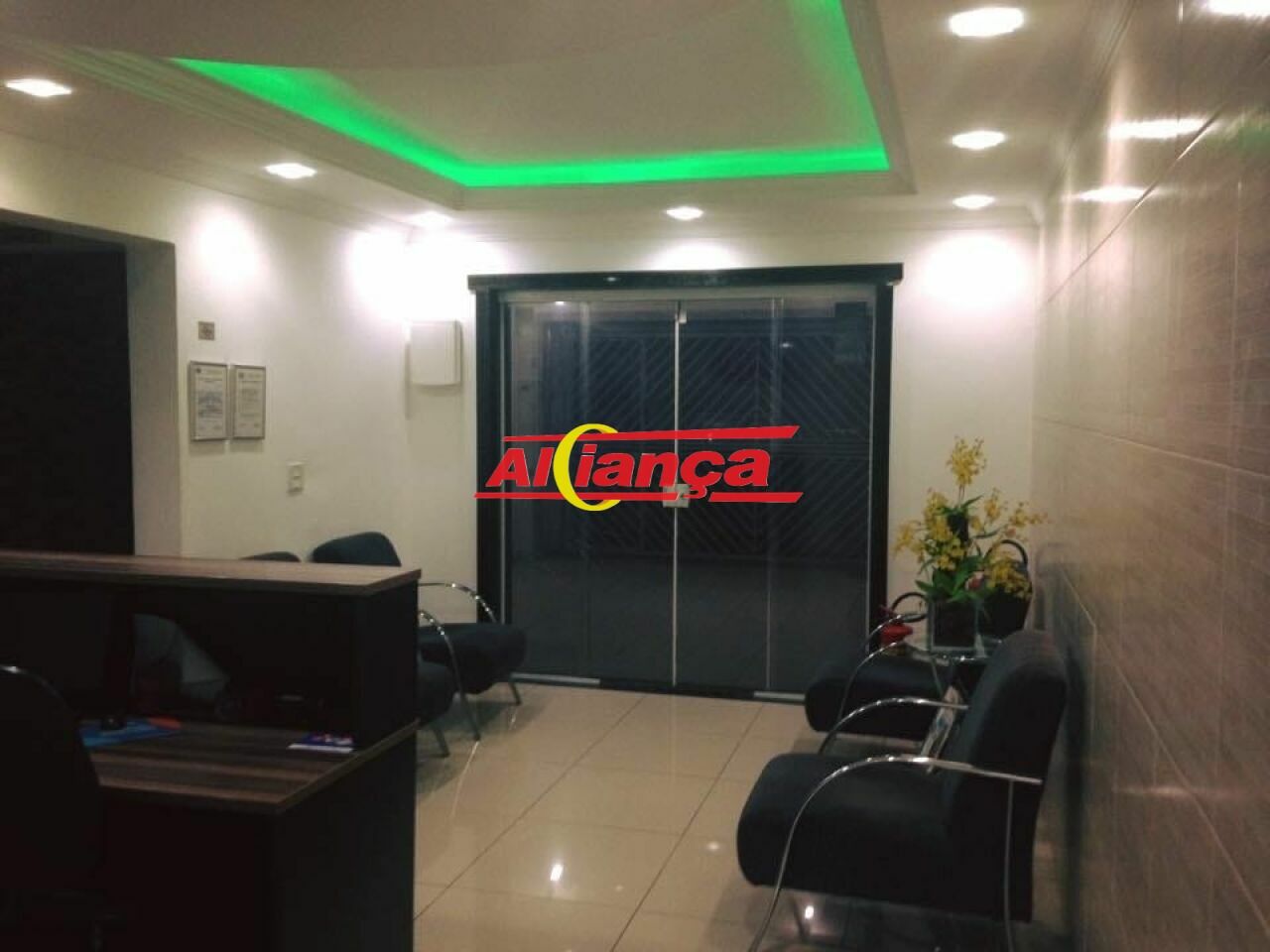 Foto 1 de Comercial, para Venda, em Parque Renato Maia, Guarulhos - Ref AI60554