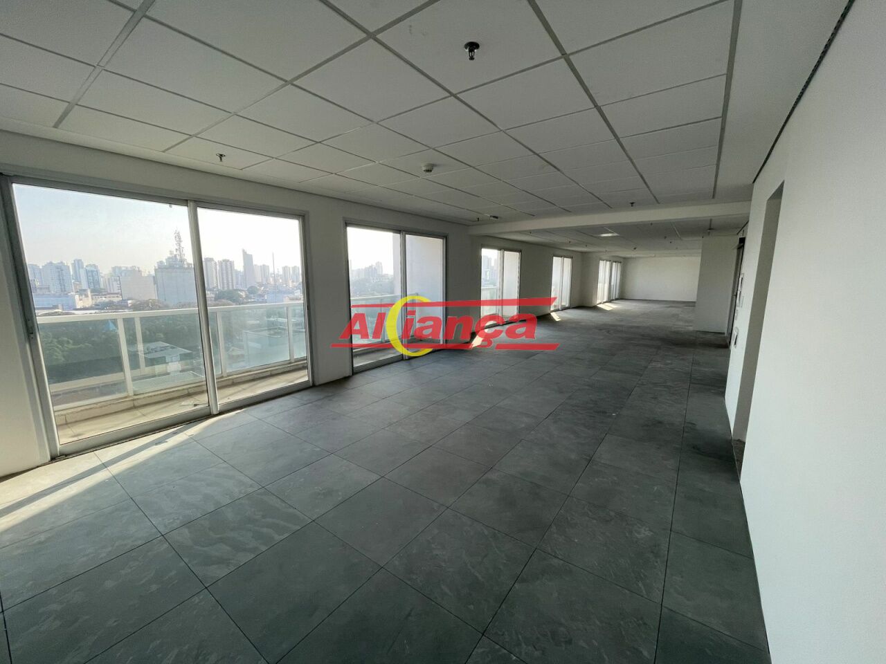 Foto 1 de Comercial, para Locação, em Centro, Guarulhos - Ref AI60893