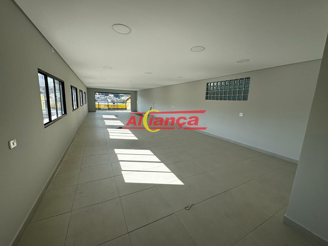Foto 1 de Comercial, para Locação, em Vila Augusta, Guarulhos - Ref AI61626