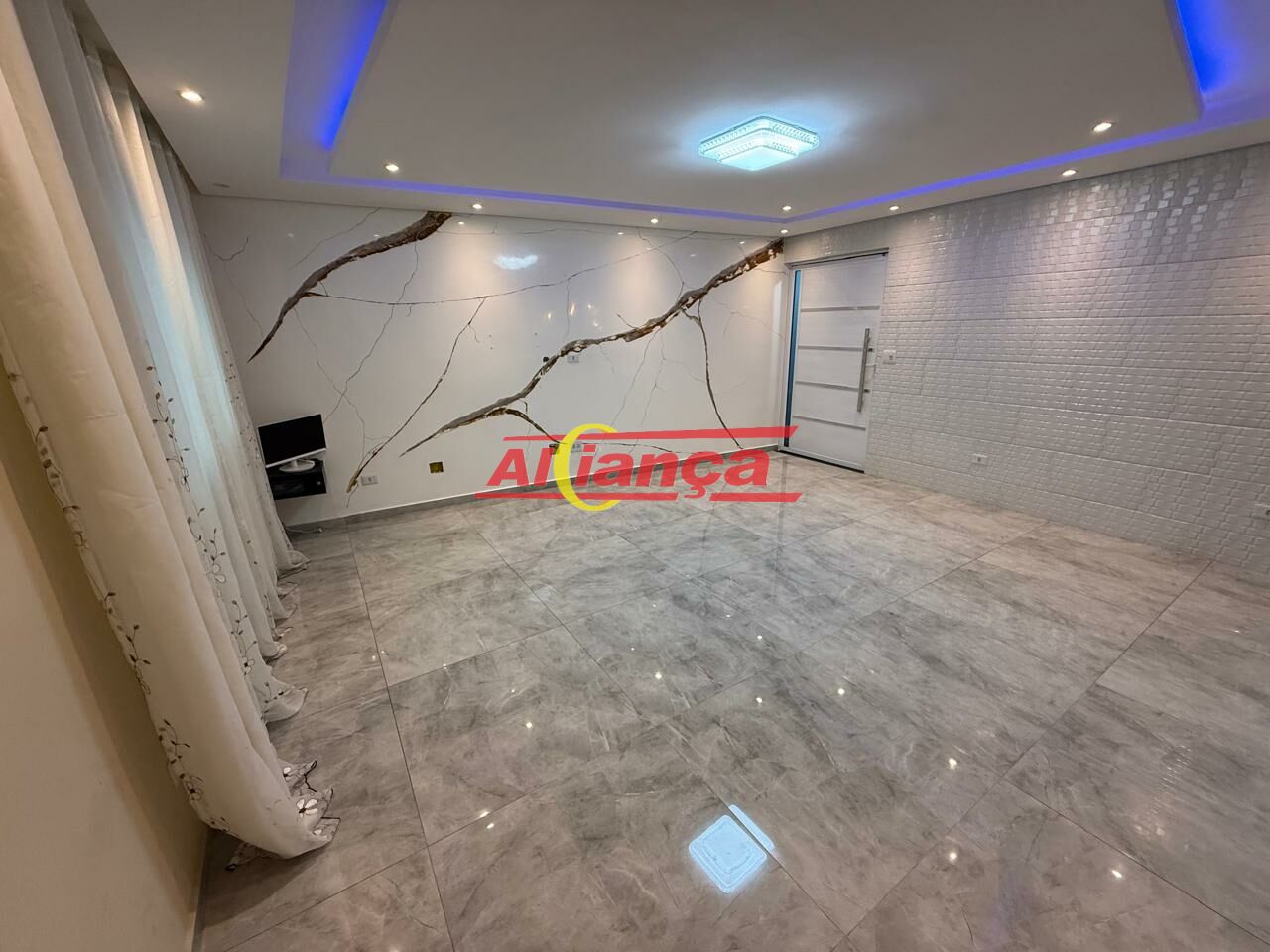 Foto 1 de Casa, para Venda, em Jardim Monte Alegre, Guarulhos - Ref AI62463