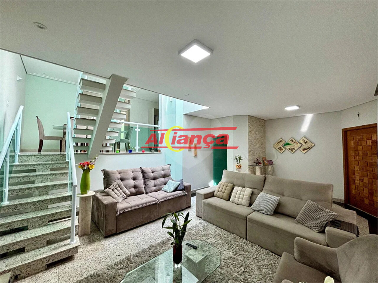 Foto 1 de Casa, para Venda, em Vila Galvão, Guarulhos - Ref AI63802
