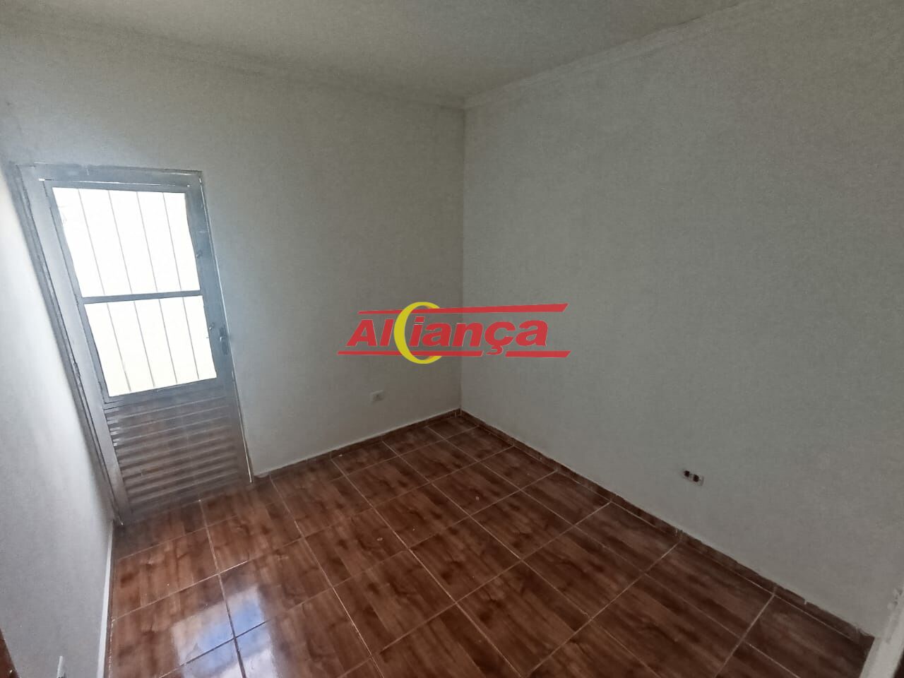 Foto 1 de Casa, para Locação, em Jardim Dourado, Guarulhos - Ref AI64033