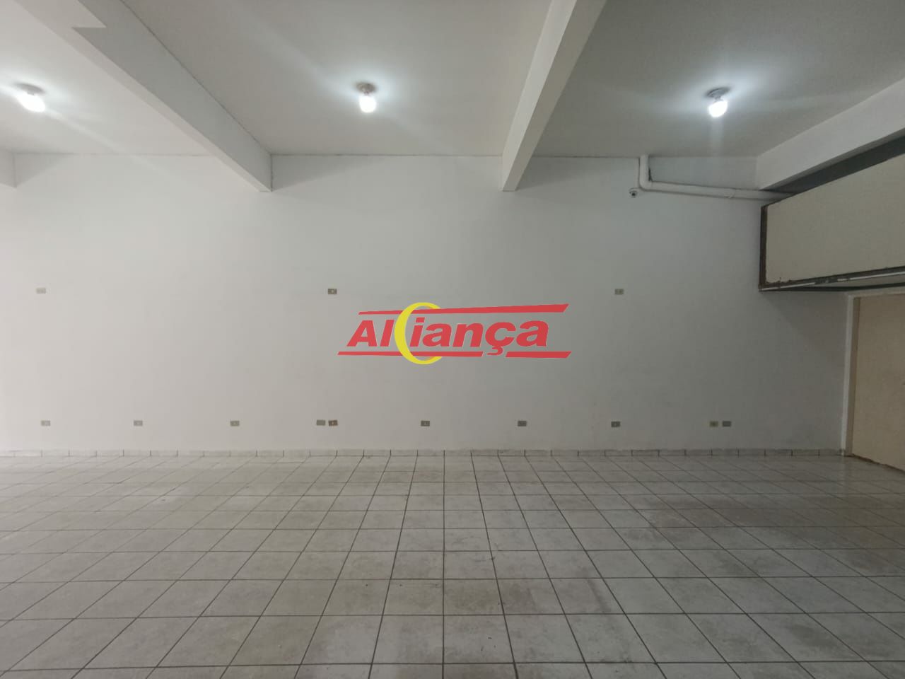 Foto 1 de Comercial, para Locação, em Vila Endres, Guarulhos - Ref AI64196