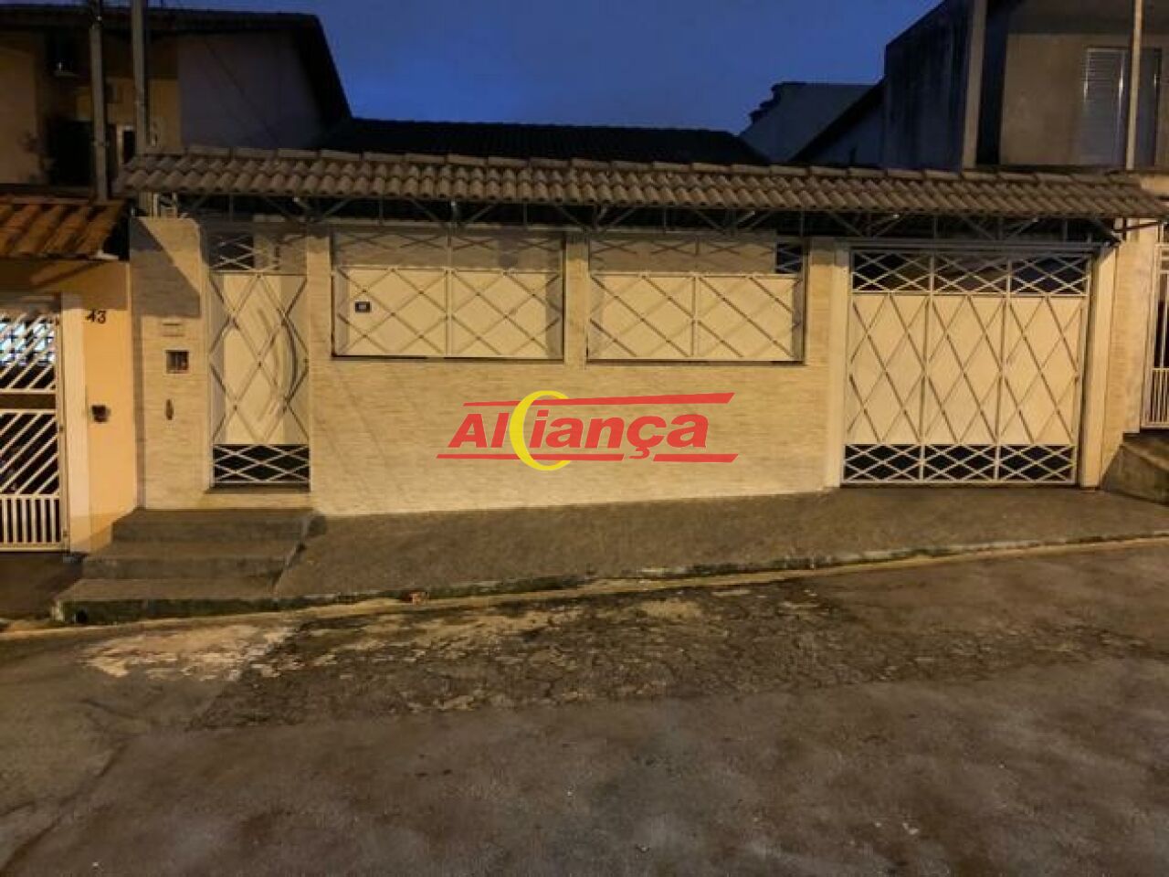 Foto 1 de Casa, para Venda, em Picanço, Guarulhos - Ref AI64218