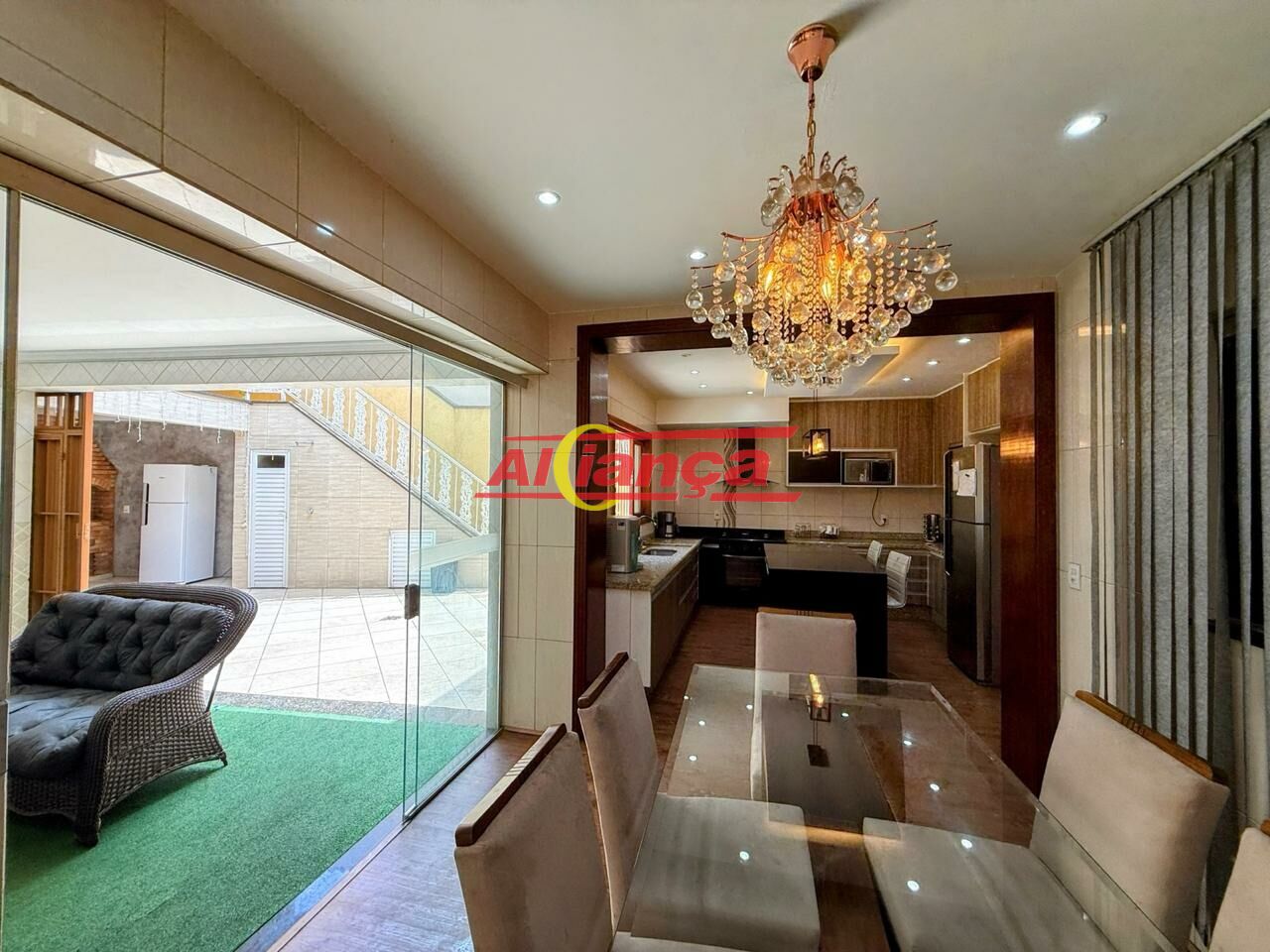 Foto 1 de Casa, para Venda, em Jardim Albertina, Guarulhos - Ref AI65016