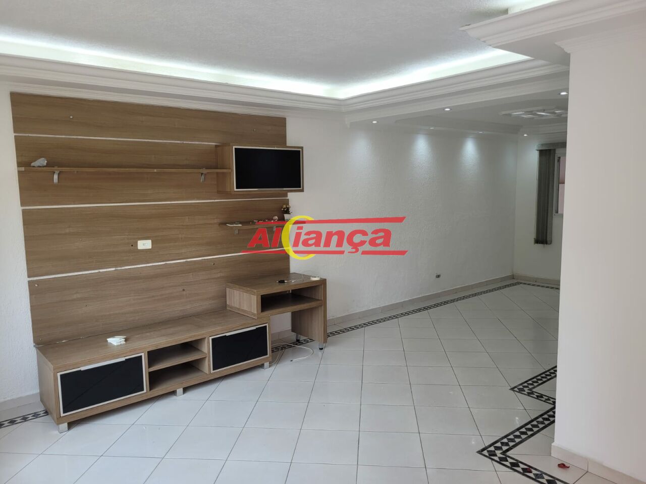 Foto 1 de Casa, para Venda, em Centro, Guarulhos - Ref AI65047