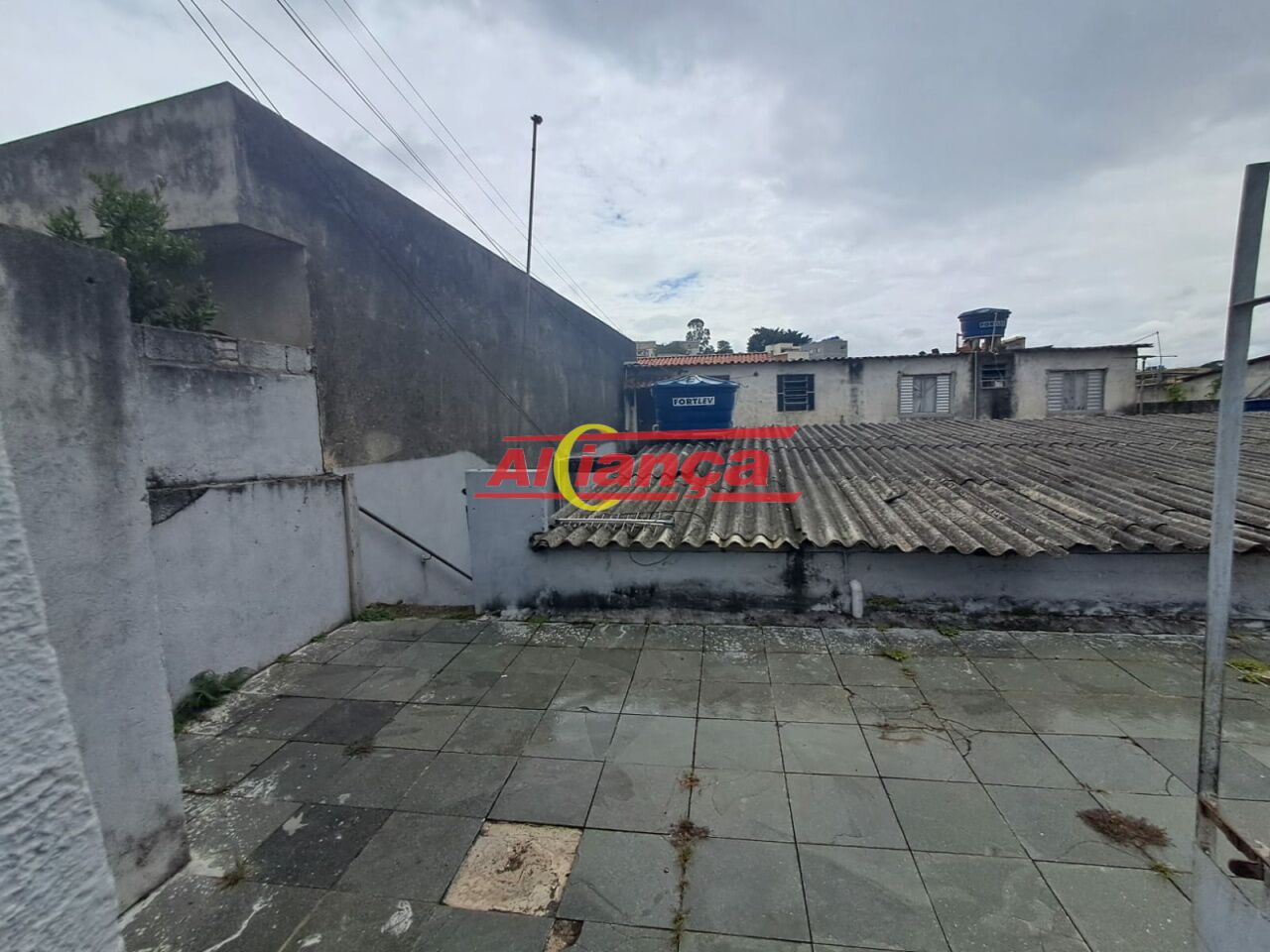 Foto 1 de Casa, para Venda, em Vila Itapoan, Guarulhos - Ref AI65251