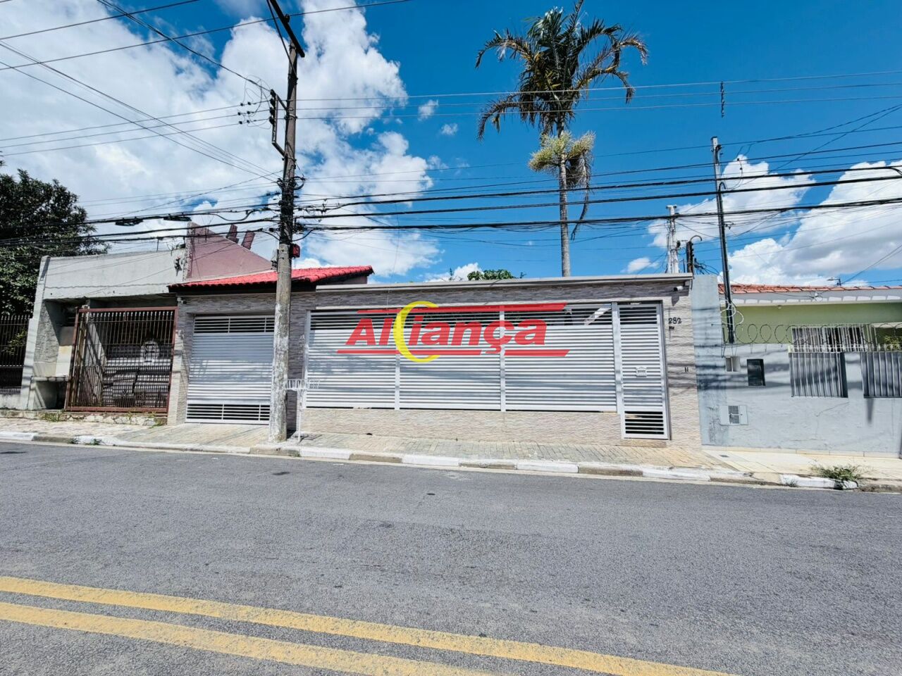 Foto 1 de Casa, para Venda, em Vila Barros, Guarulhos - Ref AI65474