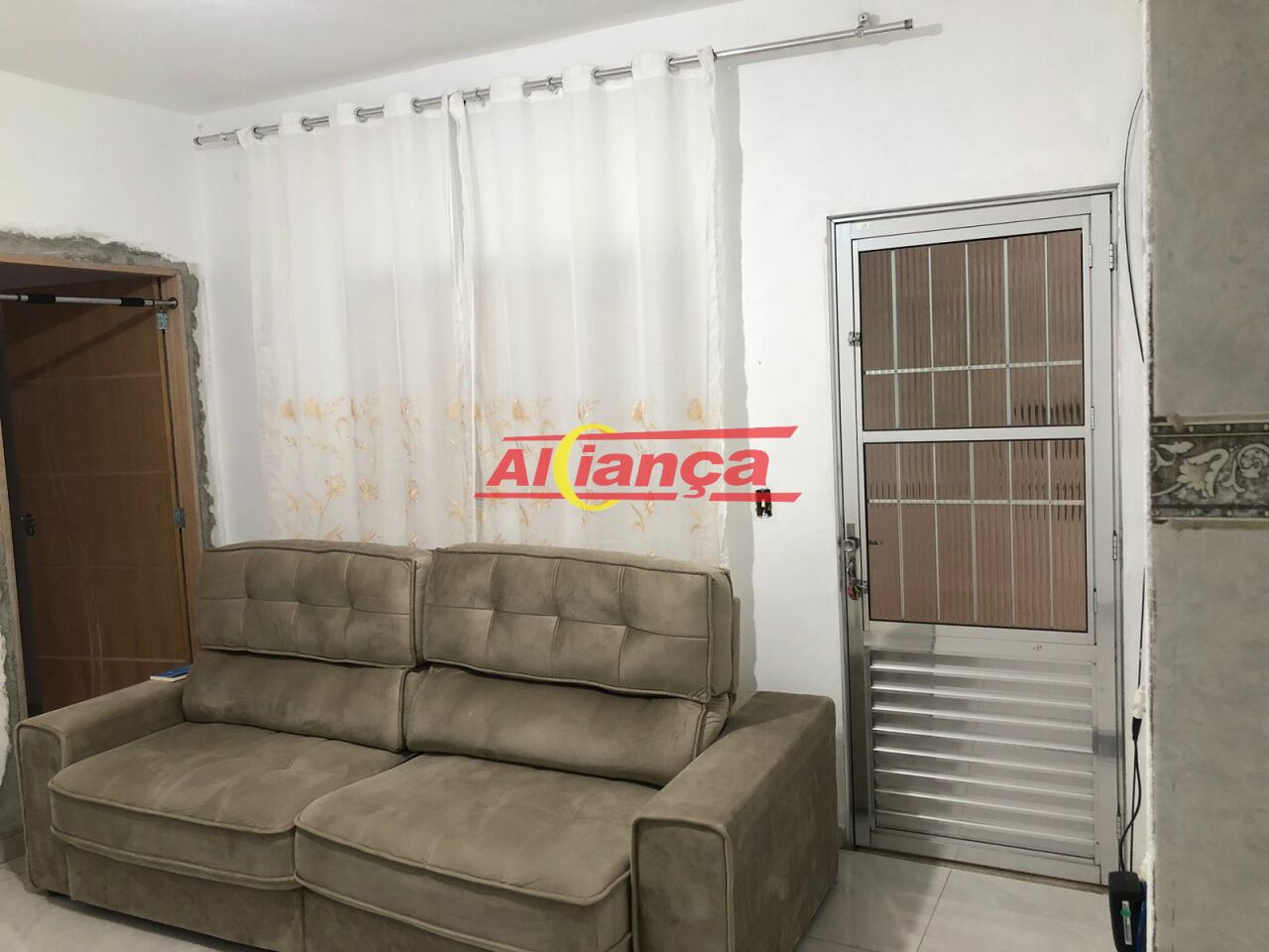 Foto 1 de Casa, para Locação, em Jardim Ponte Alta I, Guarulhos - Ref AI65603