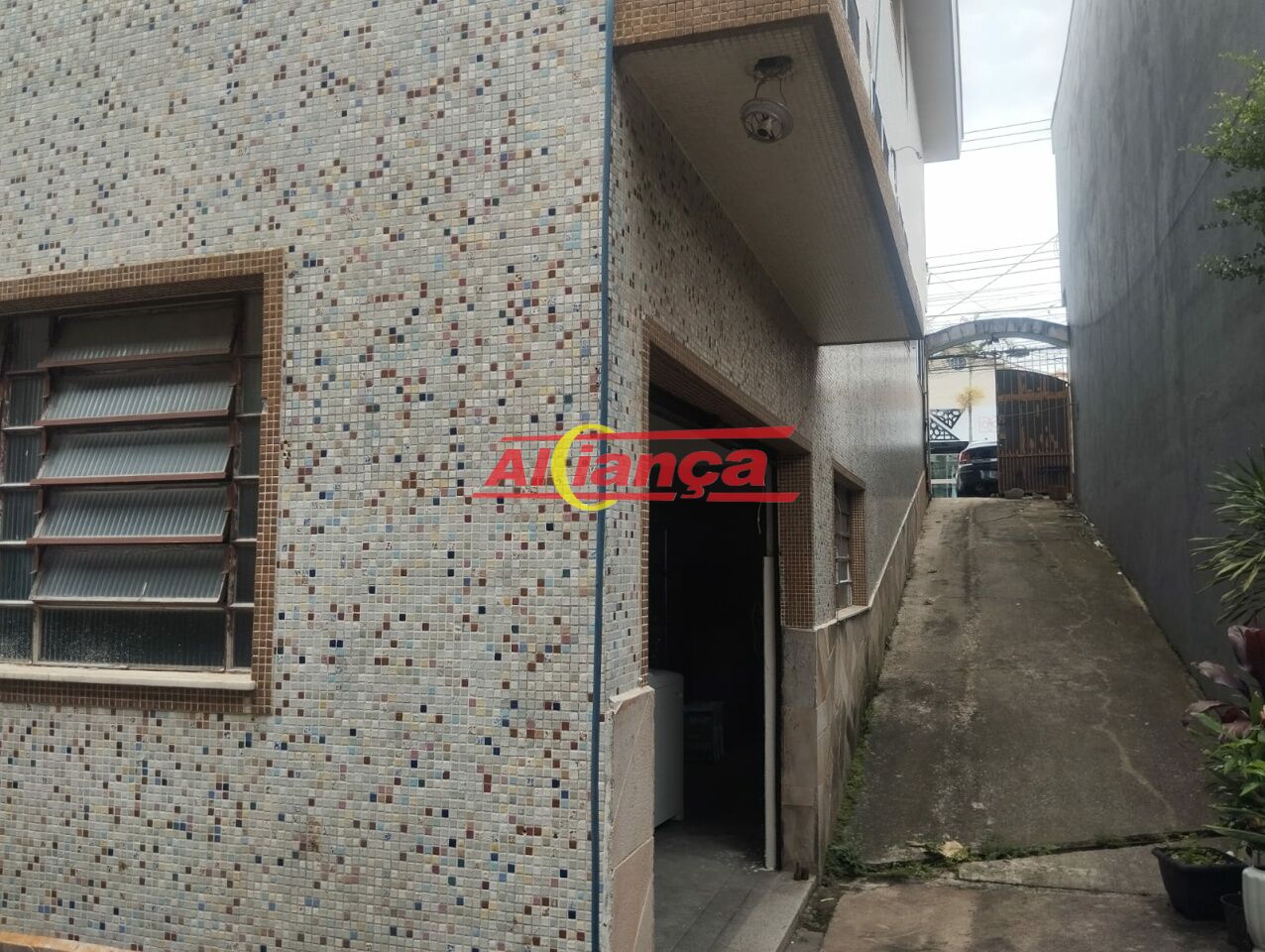 Foto 1 de Comercial, para Venda, em Parque Renato Maia, Guarulhos - Ref AI65781