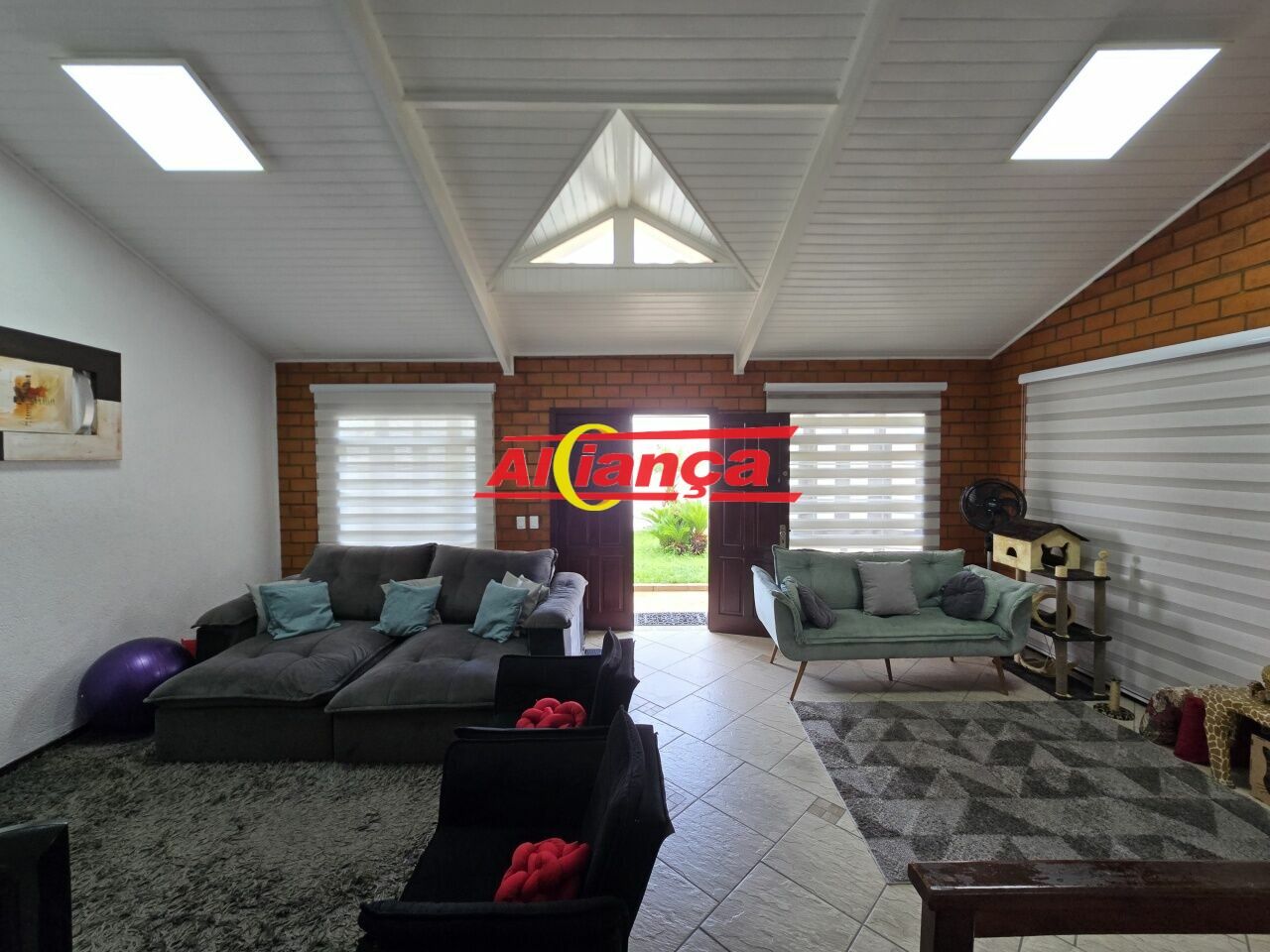 Foto 1 de Casa, para Locação, em Jardim City, Guarulhos - Ref AI66214