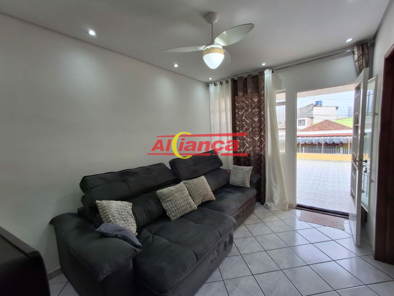 Foto 1 de Casa, para Venda, em Jardim Rosa de Franca, Guarulhos - Ref AI66357