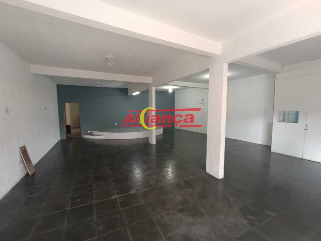Foto 1 de Comercial, para Locação, em Jardim Santa Cecília, Guarulhos - Ref AI66958