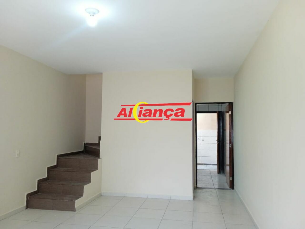 Foto 1 de Casa, para Locação, em Jardim do Papai, Guarulhos - Ref AI67063