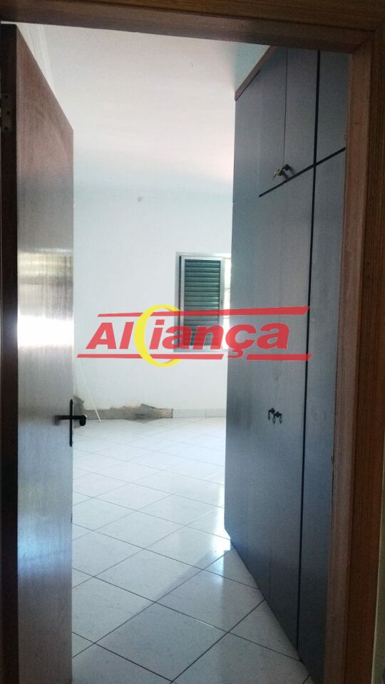 Foto 1 de Comercial, para Locação, em Jardim Rosa de Franca, Guarulhos - Ref AI68952
